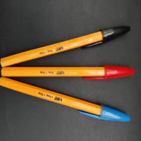 Pluma bic fino